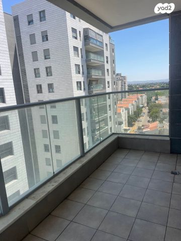 דירה, אשכולית, נווה פרדסים, פרדס חנה כרכור