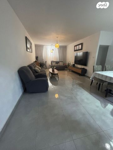 רחבת יפתח הגלעדי 