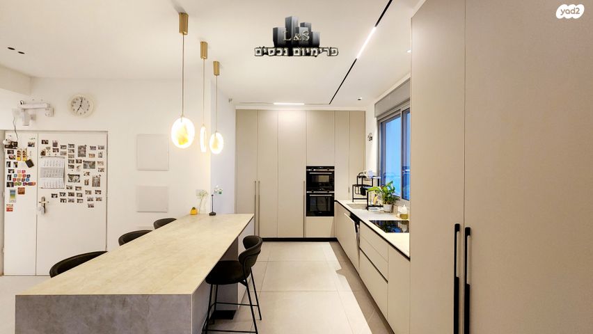 גג/ פנטהאוז, כליל החורש, יצחק שמיר, נהריה