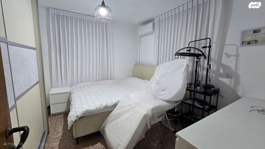 דירה, זלמן שז"ר, בן גוריון כנען, צפת