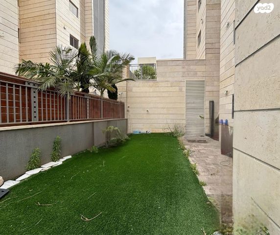 דירת גן, אורן, החורש, חריש