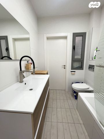 דירה, השחר, דימונה