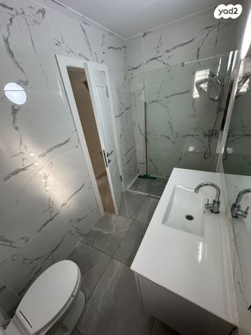 דירה, י.ל. פרץ, צור שלום, קרית ביאליק