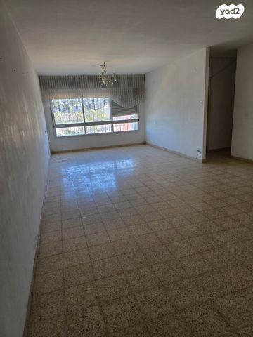 דירה, חנה סנש, המיימוני, חיפה