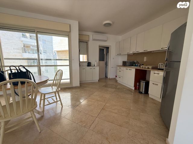 הגוש הגדול, רמת אביב החדשה, נופי ים