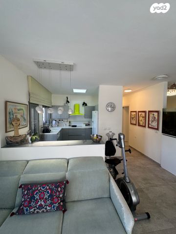 דירה, שדרות ודג'ווד, מרכז הכרמל, חיפה