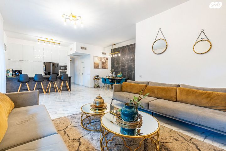 דירת גן, נווה אור, אור עקיבא