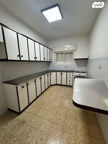 דירה, שבטי ישראל, קרית חיים מזרחית, חיפה