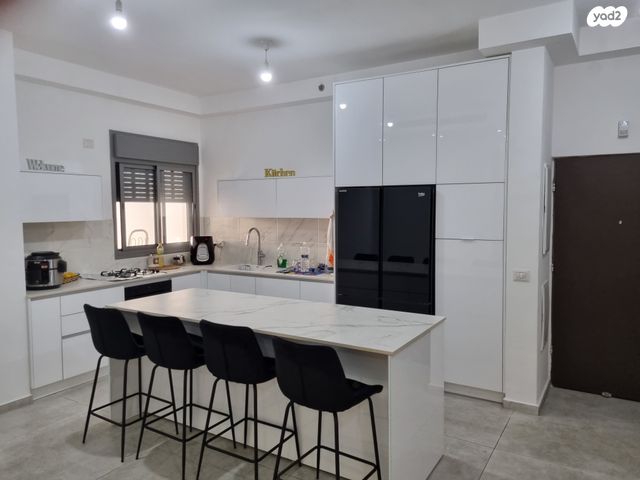 גג/ פנטהאוז, רובע ה', אשדוד