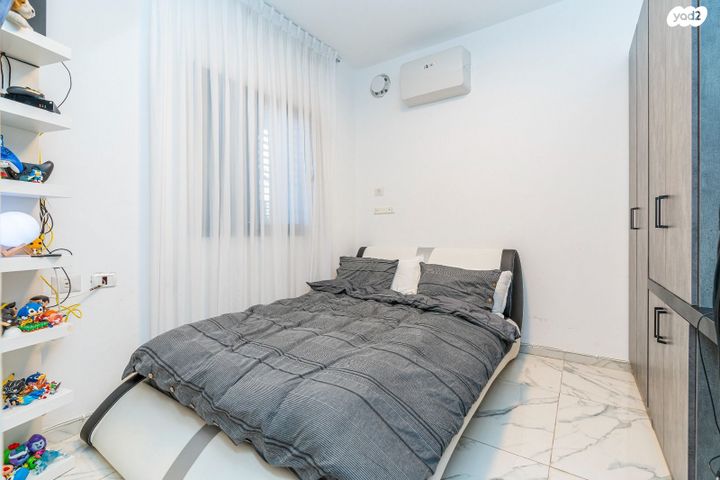 דירת גן, נווה אור, אור עקיבא