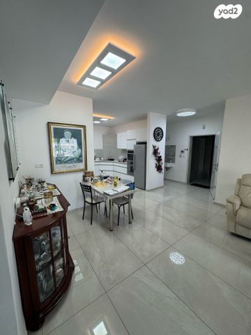 דירה, שדרות הציונות 12, מרכז העיר, קרית אתא