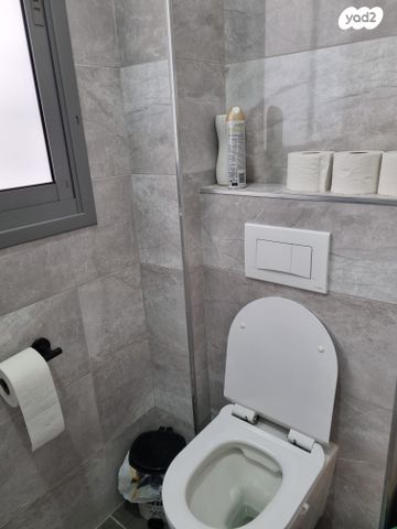 גג/ פנטהאוז, רובע ה', אשדוד