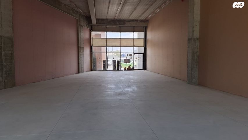 חנויות/ שטח מסחרי, פאול גרונינגר, מב"ת מערב, אזור תעשייה חדש, ראשון לציון