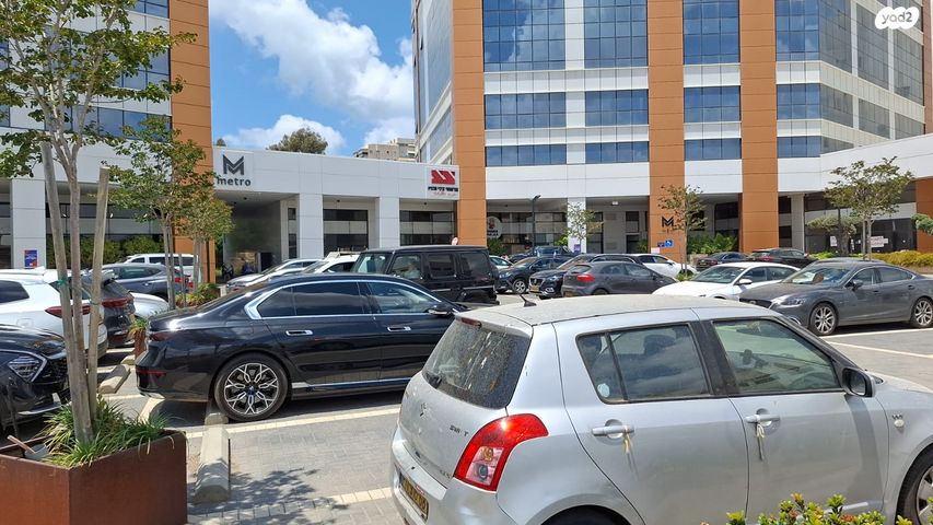 חנויות/ שטח מסחרי, פאול גרונינגר, מב"ת מערב, אזור תעשייה חדש, ראשון לציון