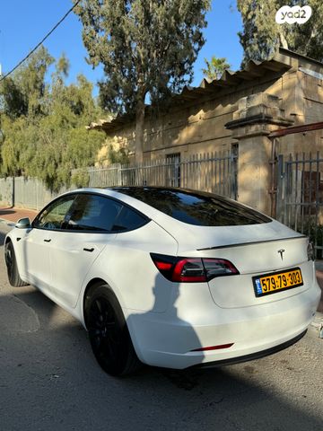טסלה מודל 3