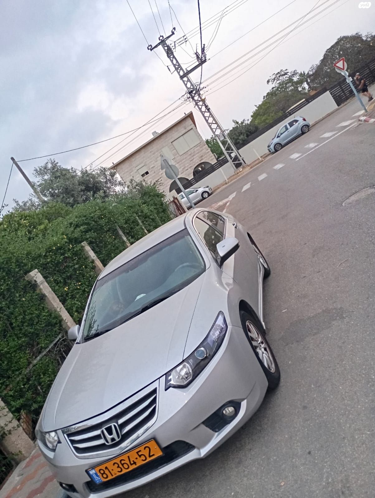 מודעת רכב הונדה אקורד