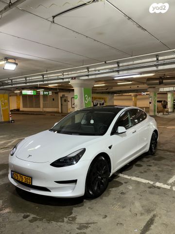 טסלה מודל 3