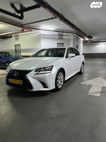 לקסוס GS