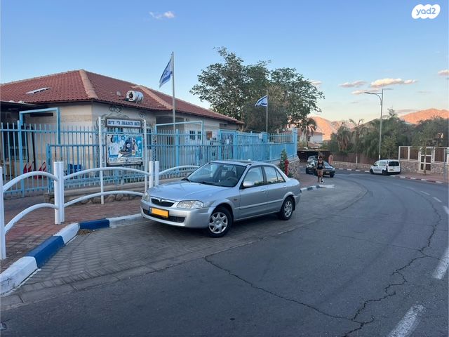 מודעת רכב מאזדה 323