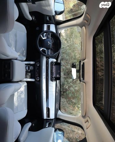 מיצובישי אאוטלנדר