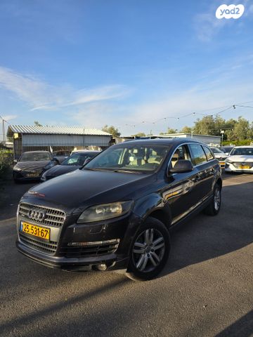 מודעת רכב אאודי Q7