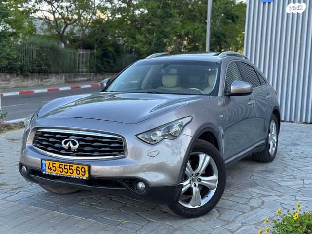 אינפיניטי FX37