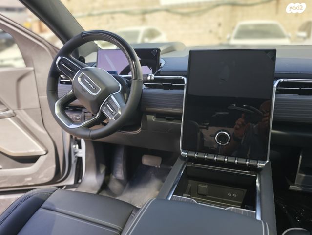 ג'י.אם.סי סיירה EV