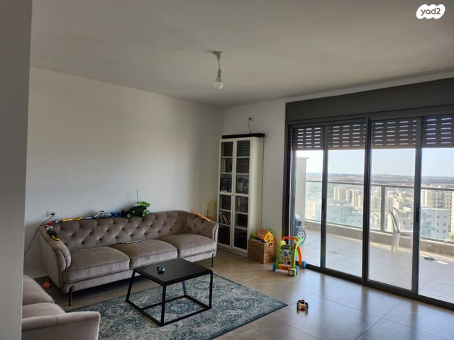 דירה, שלום דנינו 10, נתיבות מערב, נתיבות