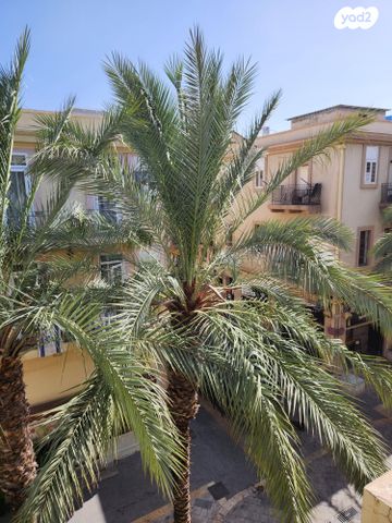 דירה, קהילת סלוניקי 5, שער פלמר, תחנת רכבת השמונה, חיפה