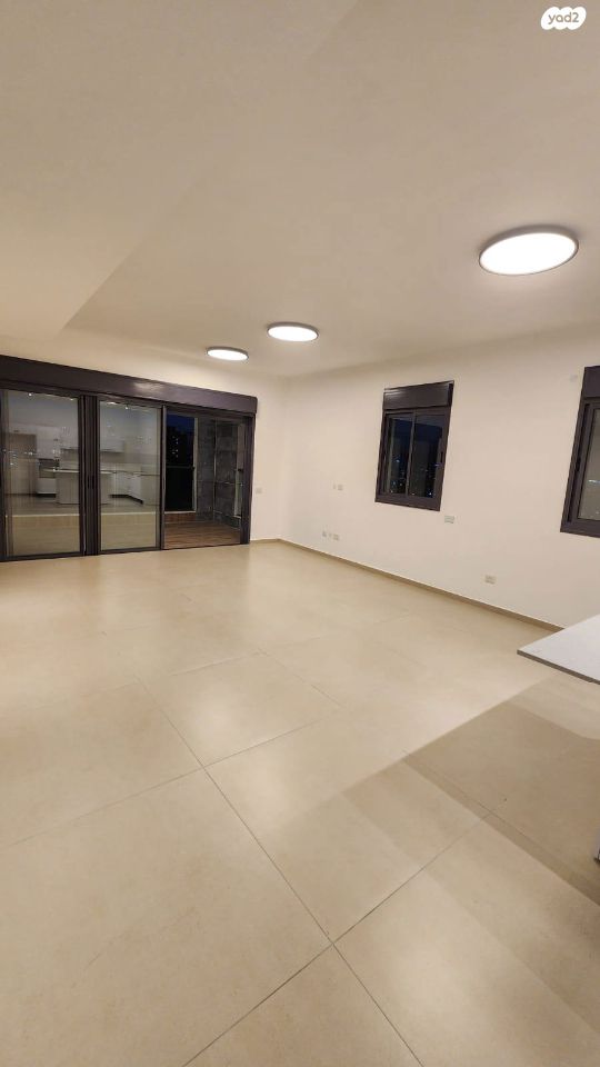 גג/ פנטהאוז, שלמה זלוטניק 4, פסגת הדר / נווה עוז הירוקה, פתח תקווה