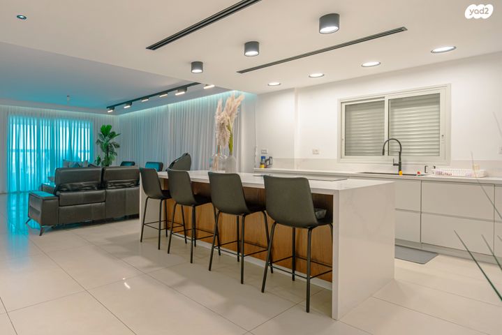 גג/ פנטהאוז