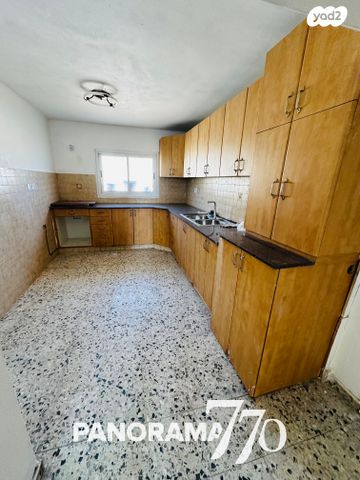 דירה, ביאליק 30, בן גוריון, אשקלון