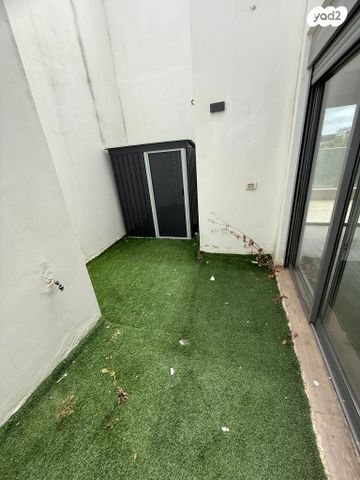 גג/ פנטהאוז, מעלות הבוצרים 4, מרכז הכרמל, חיפה