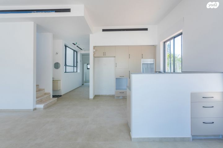 בית פרטי/ קוטג', קיבוץ גלויות, גיל עמל, הוד השרון