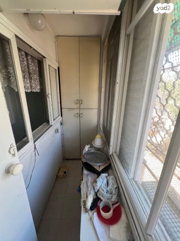 דירה, שמעון בר גיורא, באר שבע