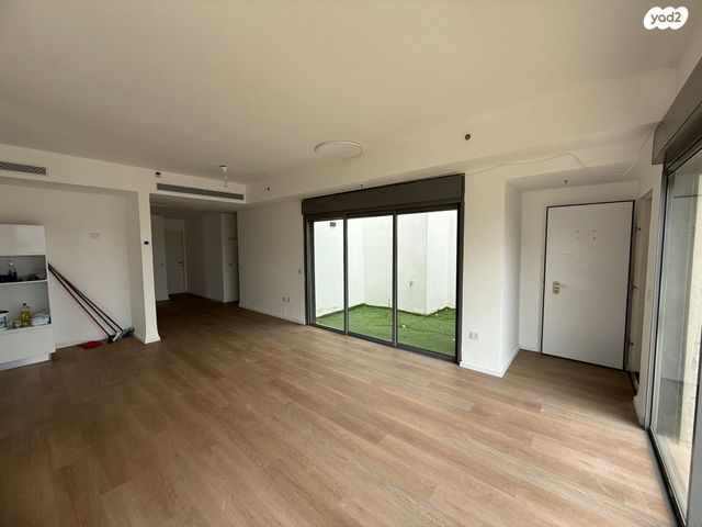 גג/ פנטהאוז, מעלות הבוצרים 4, מרכז הכרמל, חיפה