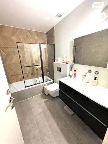 דירה, כיבוש העבודה 27, הרצליה הירוקה, נווה עובד, הרצליה