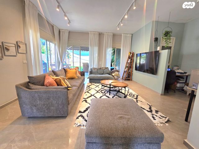 בית פרטי/ קוטג', שכונה 4, תל מונד