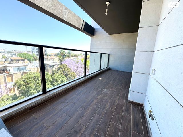 דירה, כיבוש העבודה 27, הרצליה הירוקה, נווה עובד, הרצליה