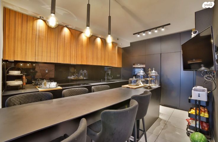 דירה, אוסקר שינדלר, רמות הרכס, באר שבע