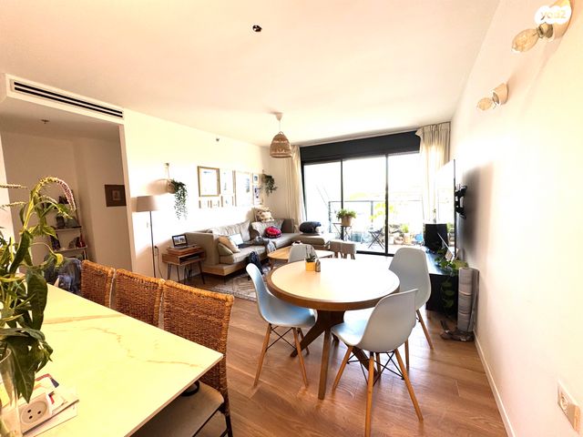 דירה, כיבוש העבודה 27, הרצליה הירוקה, נווה עובד, הרצליה