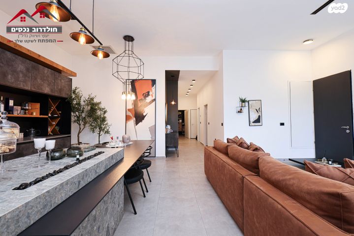 דו משפחתי, שלו, גבעת הסביונים, קרית מלאכי