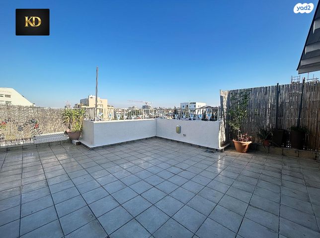 גג/ פנטהאוז, כפר סבא