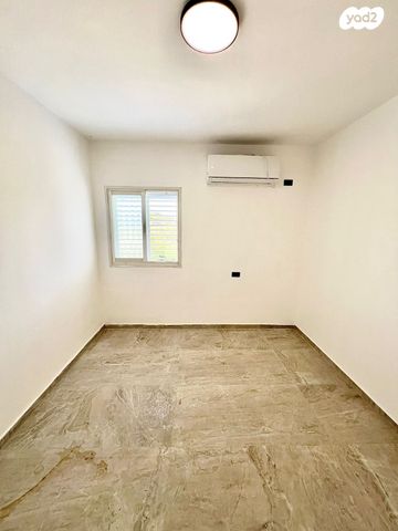 דירה, החשמונאים 18, מוצקין הותיקה, קרית מוצקין