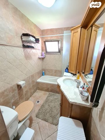 דירת גן, חיים ארלוזורוב 11, חסכון ג, לוד