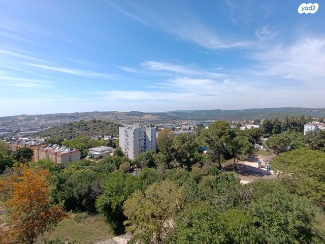 דירה, ז'בוטינסקי 430, שכונה ותיקה - מרכז העיר, מעלות תרשיחא