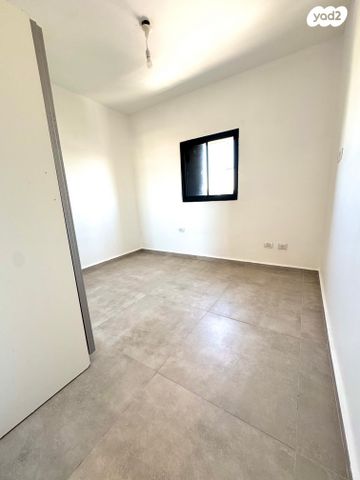 דירה, כיבוש העבודה 27, הרצליה הירוקה, נווה עובד, הרצליה