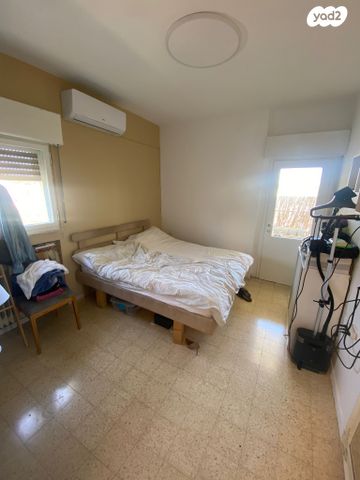 דירה, הרב חיים ברלין, קרית שמואל, ירושלים