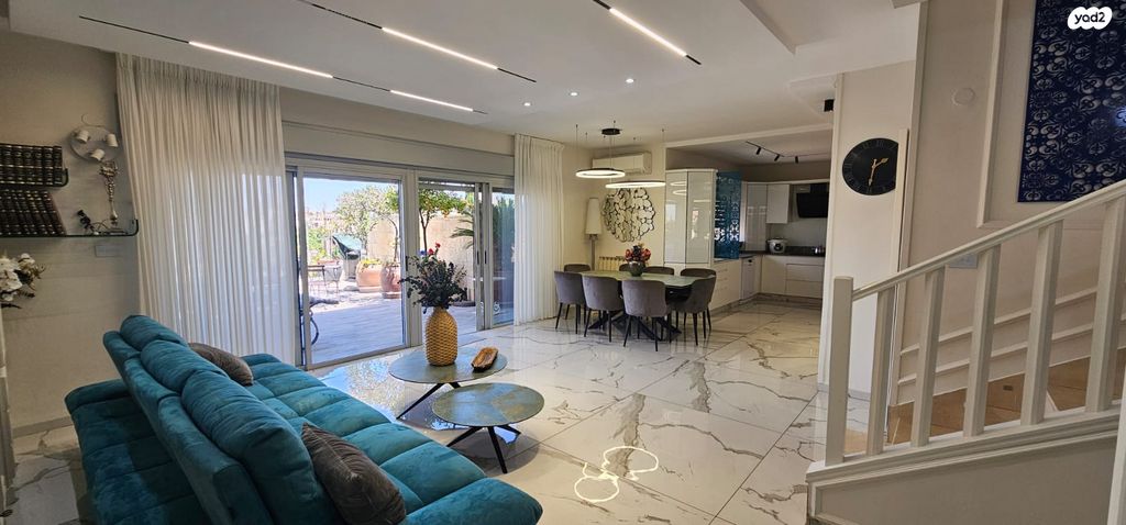 בית פרטי/ קוטג', א.י. שחראי, בית וגן, ירושלים