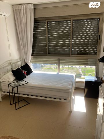 דירה, יצחק שדה 10, דרום מערב ותיק, בת ים